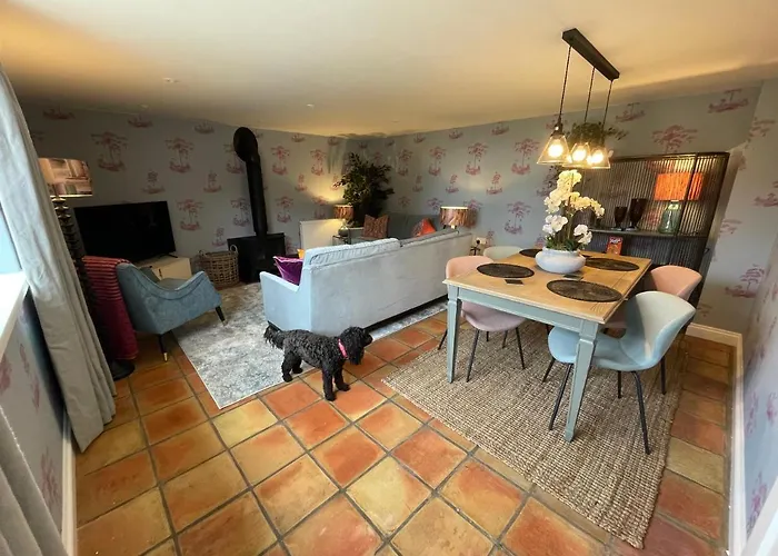 No33 Woodlands Boutique Cottage